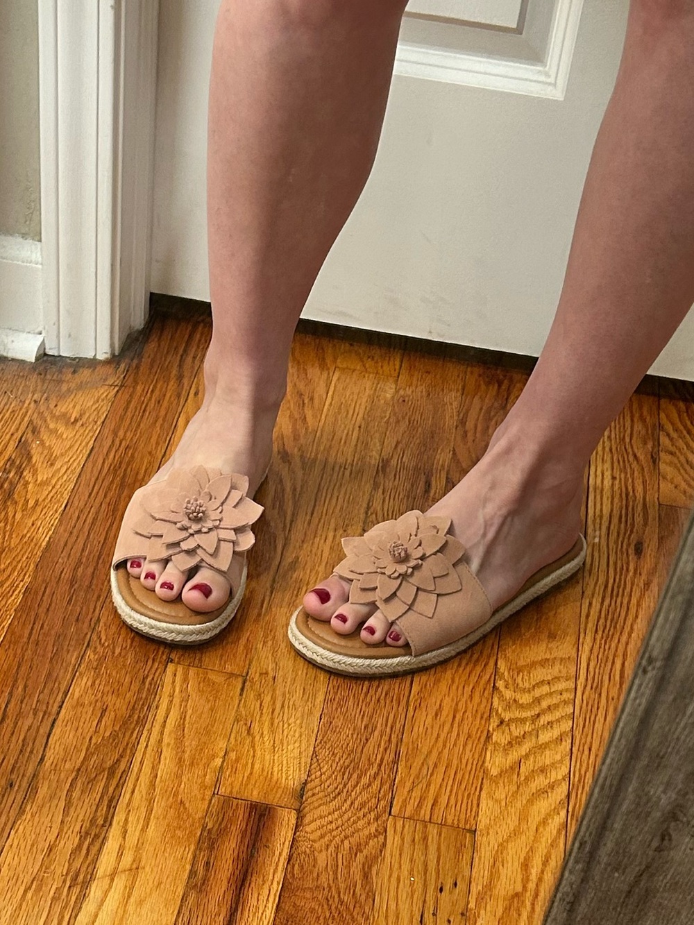 NIB🍀 Lucky Brand Pinita Suede Leather Flower Slide Sandals in Bellini - Picture 10 of 14